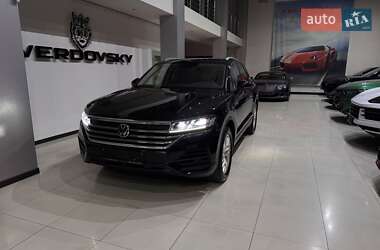 Внедорожник / Кроссовер Volkswagen Touareg 2020 в Одессе