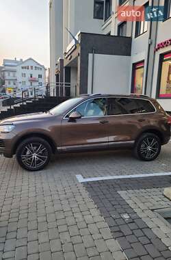 Внедорожник / Кроссовер Volkswagen Touareg 2012 в Ивано-Франковске