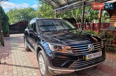 Внедорожник / Кроссовер Volkswagen Touareg 2017 в Овруче