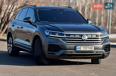 Внедорожник / Кроссовер Volkswagen Touareg 2019 в 