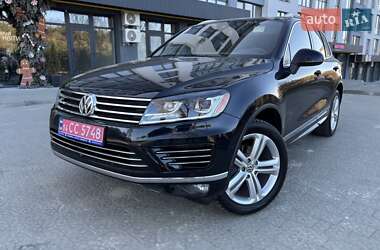 Внедорожник / Кроссовер Volkswagen Touareg 2015 в Львове