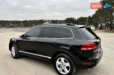 Позашляховик / Кросовер Volkswagen Touareg 2011 в Радивиліві