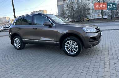 Позашляховик / Кросовер Volkswagen Touareg 2012 в Хмельницькому