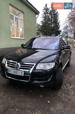 Внедорожник / Кроссовер Volkswagen Touareg 2006 в Черновцах