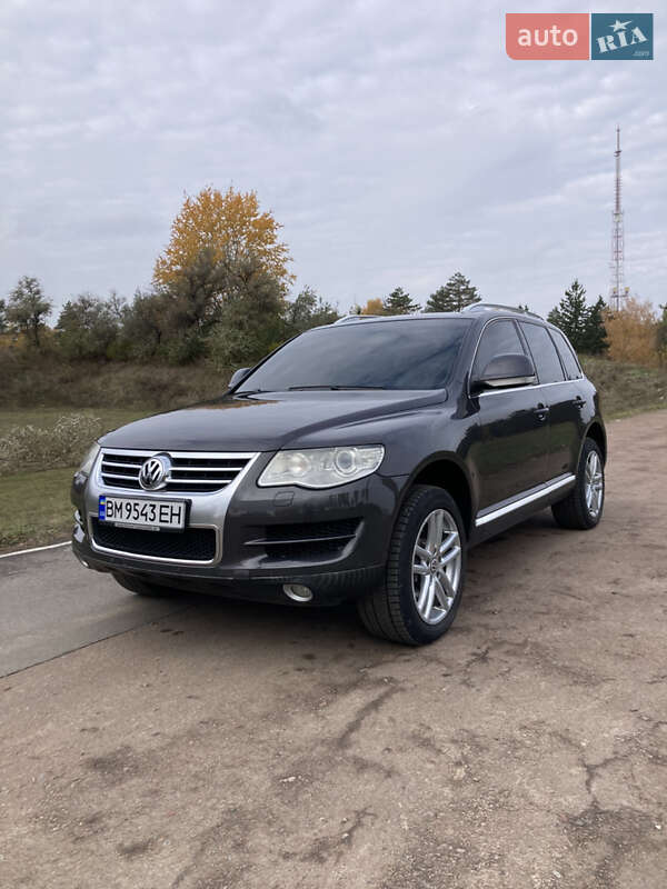 Внедорожник / Кроссовер Volkswagen Touareg 2007 в 