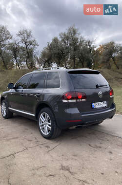 Внедорожник / Кроссовер Volkswagen Touareg 2007 в 