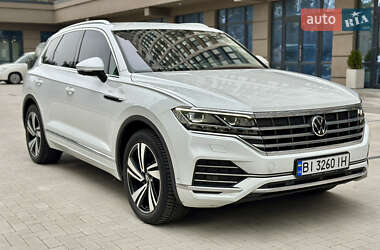 Позашляховик / Кросовер Volkswagen Touareg 2021 в Києві