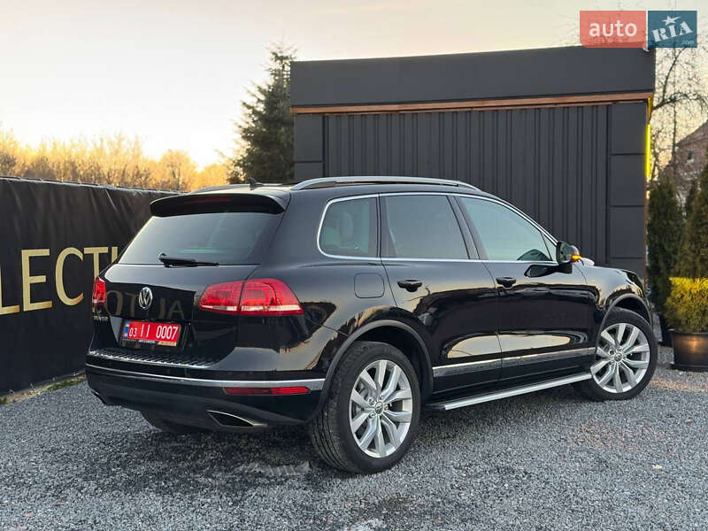 Внедорожник / Кроссовер Volkswagen Touareg 2017 в Дрогобыче