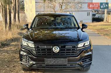 Внедорожник / Кроссовер Volkswagen Touareg 2019 в Киеве