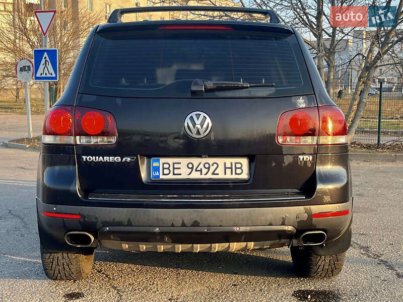 Внедорожник / Кроссовер Volkswagen Touareg 2007 в Братском