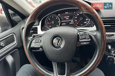 Позашляховик / Кросовер Volkswagen Touareg 2013 в Вінниці