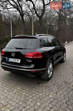 Внедорожник / Кроссовер Volkswagen Touareg 2015 в 