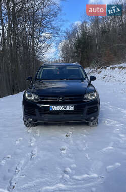 Внедорожник / Кроссовер Volkswagen Touareg 2011 в Косове