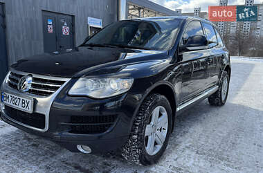 Позашляховик / Кросовер Volkswagen Touareg 2008 в Києві