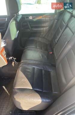 Внедорожник / Кроссовер Volkswagen Touareg 2004 в 