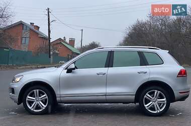 Внедорожник / Кроссовер Volkswagen Touareg 2012 в Полтаве