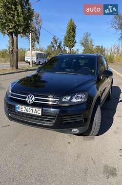 Внедорожник / Кроссовер Volkswagen Touareg 2011 в Кривом Роге