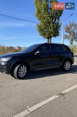 Внедорожник / Кроссовер Volkswagen Touareg 2011 в Кривом Роге