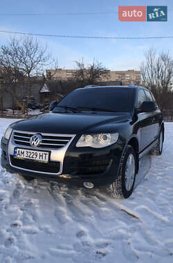 Внедорожник / Кроссовер Volkswagen Touareg 2007 в Житомире