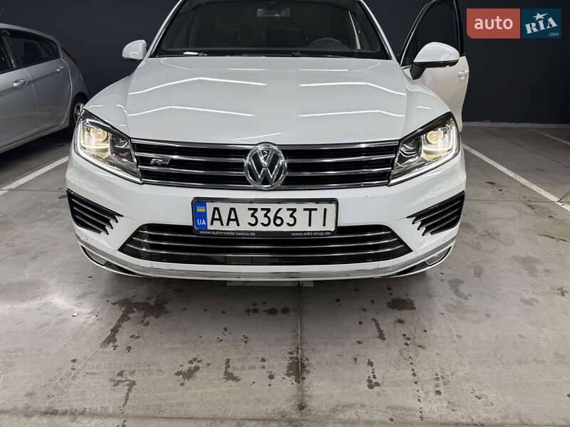 Volkswagen Touareg 2015