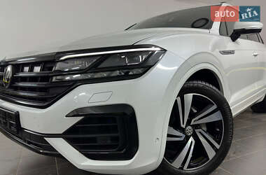 Позашляховик / Кросовер Volkswagen Touareg 2019 в Козятині