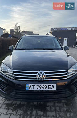 Внедорожник / Кроссовер Volkswagen Touareg 2015 в Косове