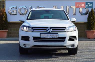 Внедорожник / Кроссовер Volkswagen Touareg 2012 в 