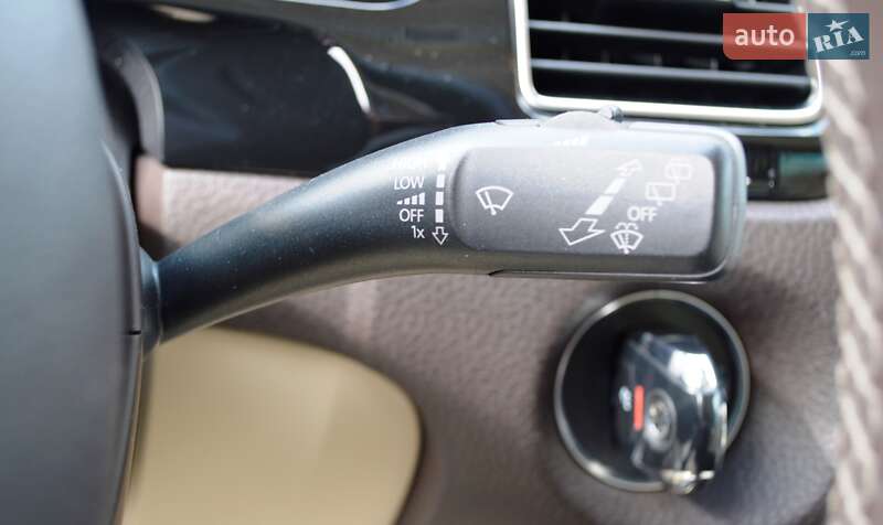 Внедорожник / Кроссовер Volkswagen Touareg 2012 в Одессе фото 25 Внедорожник / Кроссовер Volkswagen Touareg 2012 в Одессе