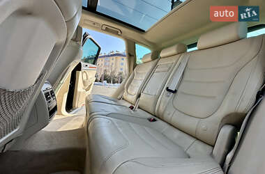 Внедорожник / Кроссовер Volkswagen Touareg 2011 в 