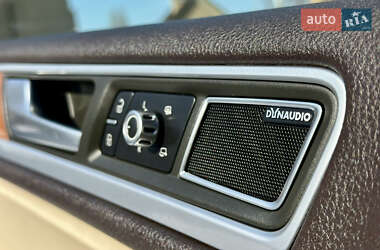 Внедорожник / Кроссовер Volkswagen Touareg 2011 в 
