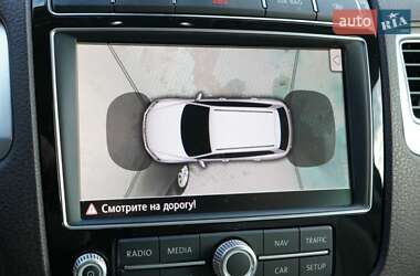 Позашляховик / Кросовер Volkswagen Touareg 2015 в 