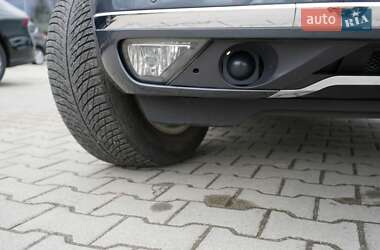 Позашляховик / Кросовер Volkswagen Touareg 2015 в 