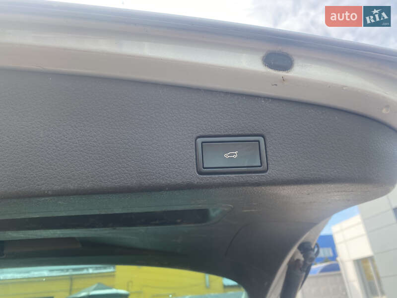 Внедорожник / Кроссовер Volkswagen Touareg 2013 в Чернигове фото 7 Внедорожник / Кроссовер Volkswagen Touareg 2013 в Чернигове