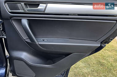Внедорожник / Кроссовер Volkswagen Touareg 2014 в 