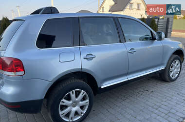 Позашляховик / Кросовер Volkswagen Touareg 2005 в Києві