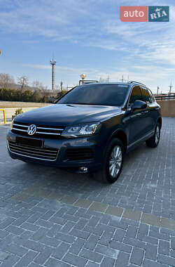 Внедорожник / Кроссовер Volkswagen Touareg 2012 в Мукачево