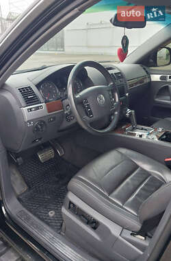 Внедорожник / Кроссовер Volkswagen Touareg 2008 в 