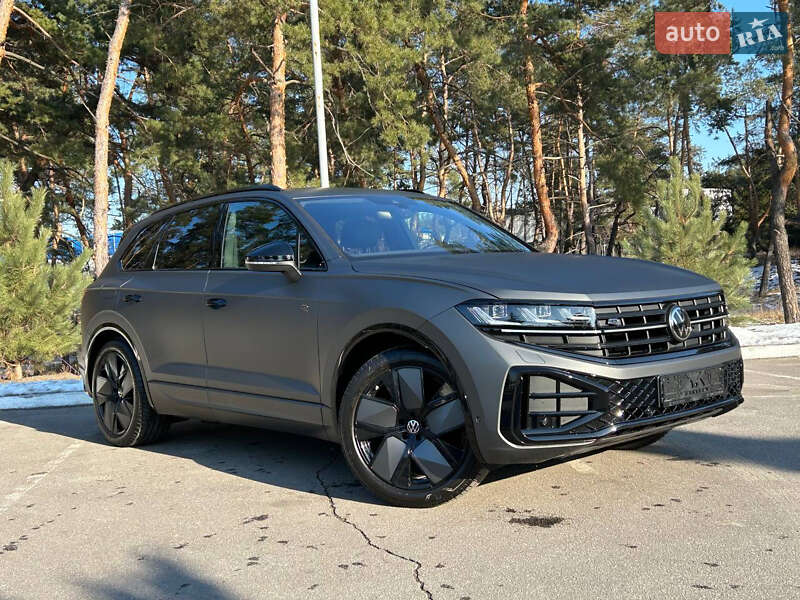 Внедорожник / Кроссовер Volkswagen Touareg 2024 в Киеве