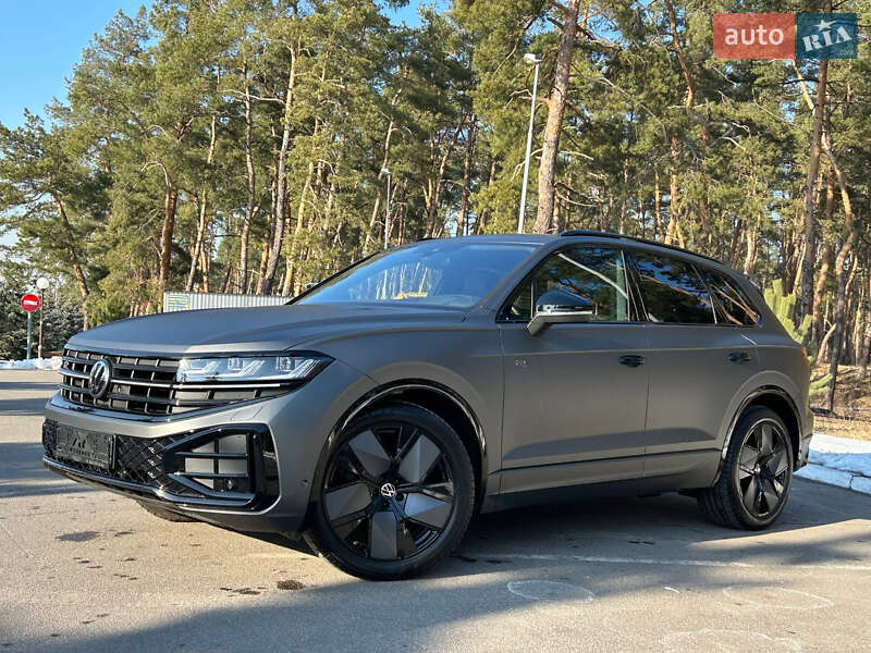 Внедорожник / Кроссовер Volkswagen Touareg 2024 в Киеве