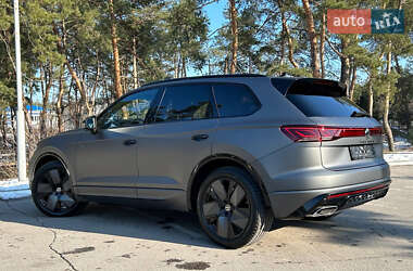 Позашляховик / Кросовер Volkswagen Touareg 2024 в Києві