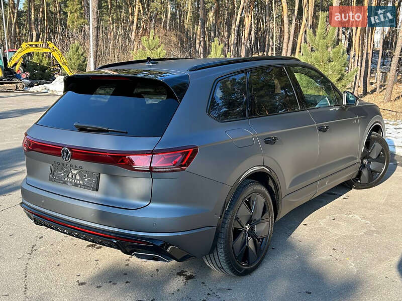 Внедорожник / Кроссовер Volkswagen Touareg 2024 в Киеве