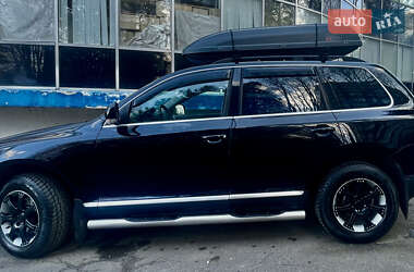 Позашляховик / Кросовер Volkswagen Touareg 2005 в 
