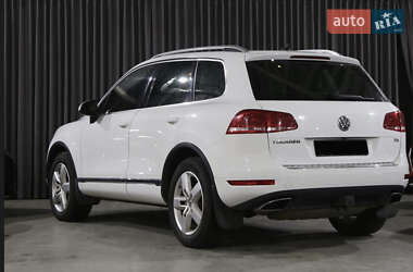 Внедорожник / Кроссовер Volkswagen Touareg 2012 в 