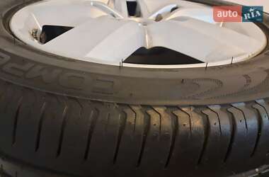 Внедорожник / Кроссовер Volkswagen Touareg 2012 в 