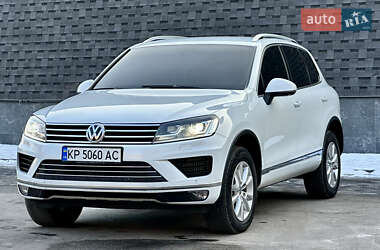 Внедорожник / Кроссовер Volkswagen Touareg 2015 в Запорожье