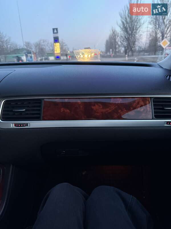 Позашляховик / Кросовер Volkswagen Touareg 2012 в Олександрії фото 8 Позашляховик / Кросовер Volkswagen Touareg 2012 в Олександрії