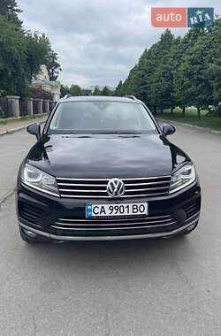 Позашляховик / Кросовер Volkswagen Touareg 2016 в Умані