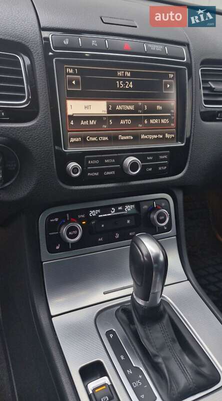 Позашляховик / Кросовер Volkswagen Touareg 2015 в Києві фото 18 Позашляховик / Кросовер Volkswagen Touareg 2015 в Києві