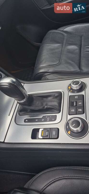 Позашляховик / Кросовер Volkswagen Touareg 2015 в Києві фото 20 Позашляховик / Кросовер Volkswagen Touareg 2015 в Києві