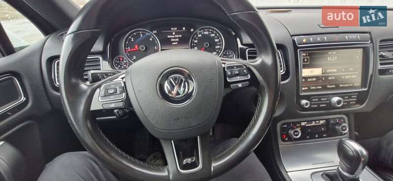 Позашляховик / Кросовер Volkswagen Touareg 2015 в Києві фото 26 Позашляховик / Кросовер Volkswagen Touareg 2015 в Києві